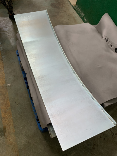 大護(hù)板鍍藍(lán)白鋅第2張